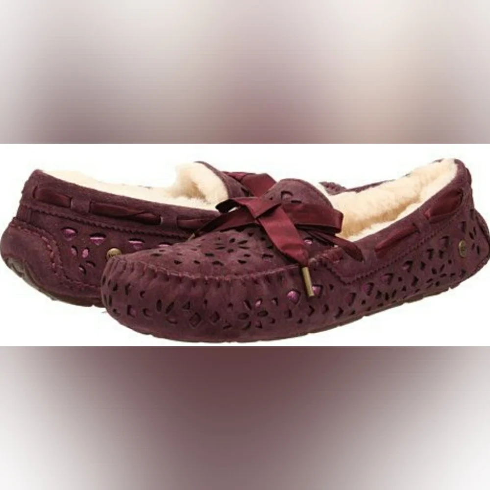Ugg Purple Red Dakota Perforated Moccasin Flats Slippers - Size Women's 6